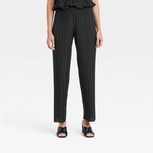 Women’s High-Rise Wide Leg Knit Pant